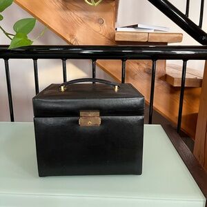 Elegant Black leather jewellery box